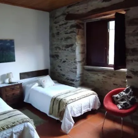 - Casa Da Ribeira Casa de Férias