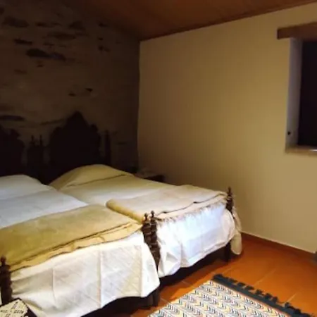 Casa de Férias - Casa Da Ribeira Serapicos