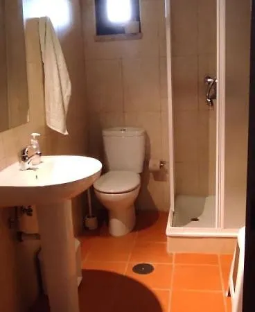 - Casa Da Ribeira Serapicos