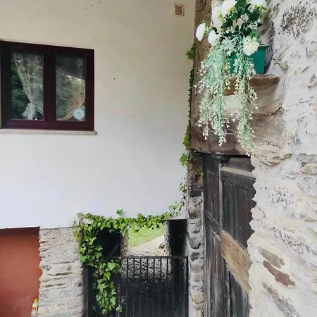 - Casa Da Ribeira Serapicos