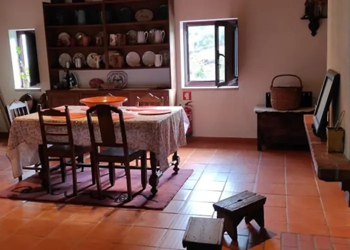 - Casa Da Ribeira * Serapicos